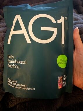 AG1 Daily Foundational Nutrition - with UPGRADED PROBIOTICS AND MICRONUTRIENTS